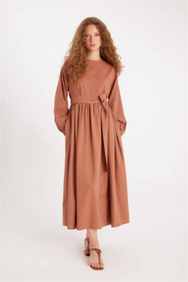 Manuka x DeFacto Bisiklet Yaka Keten Karışımlı Uzun Kollu Maxi Elbise