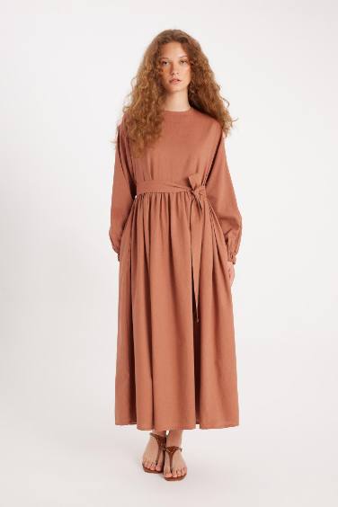 Manuka x DeFacto Bisiklet Yaka Keten Karışımlı Uzun Kollu Maxi Elbise