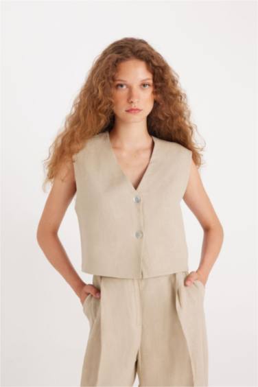 يلك بليزر كتان بياخة V من Manuka x DeFacto