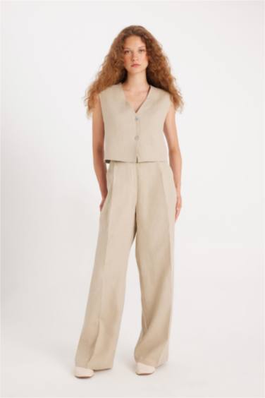 يلك بليزر كتان بياخة V من Manuka x DeFacto