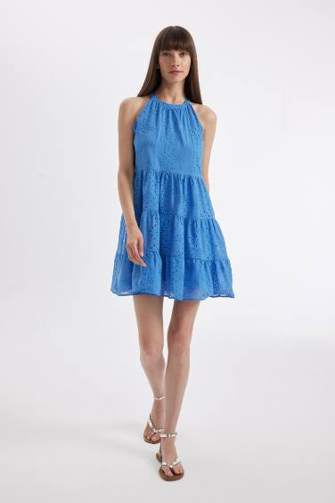 A Line Halter Collar brode Sleeveless Mini Dress