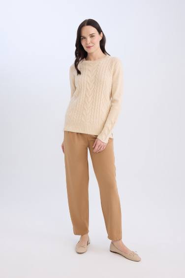 Straight Fit Elastic Waist Pleated Basic Trousers