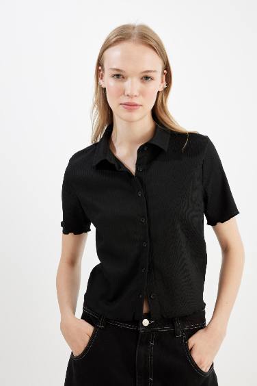 Chemise Slim à Manches Courtes Plissées