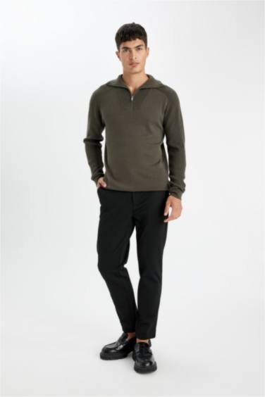 Свитер стандартного кроя