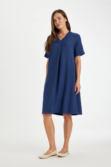 Regular Fit V Neck Short Sleeve Midi Dress