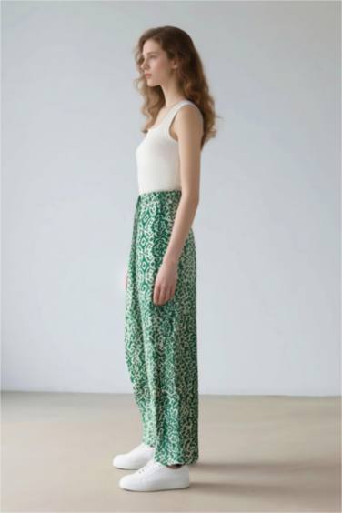 Regular Fit Wide Leg Patterned Trousers