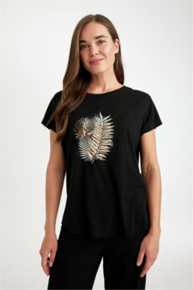 Regular Fit Crew Neck Short Sleeve T-Shirt