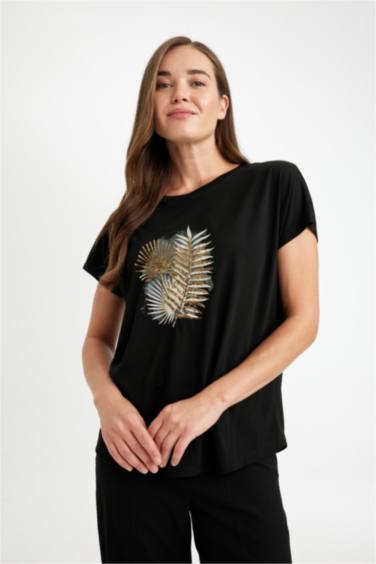 Regular Fit Crew Neck Short Sleeve T-Shirt