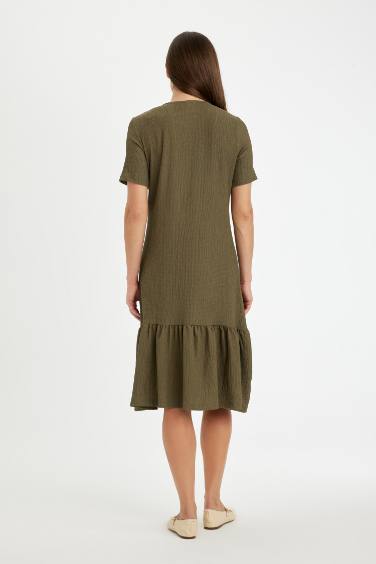 Flare Fit Crew Neck Crepe Midi Dress