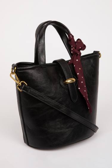 Kadın Uzun Askılı Suni Deri Çapraz Çanta