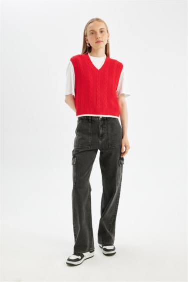 Slim Fit V-Neck Knitwear Vest