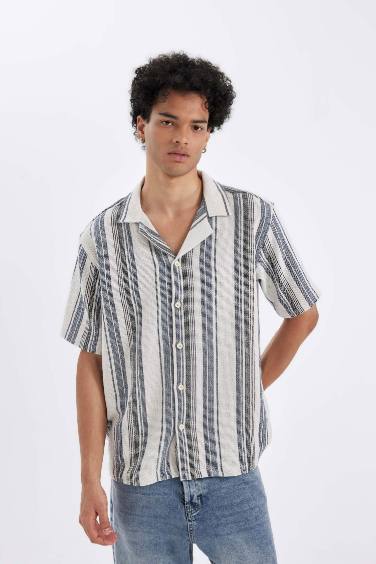 Regular Fit Resort Collar Short Sleeve Shirt