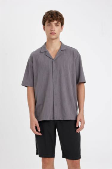 Regular Fit Resort Collar Short Sleeve Shirt