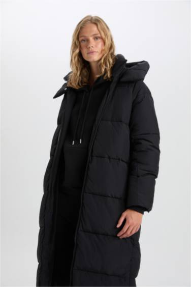 бас киімді Пальто