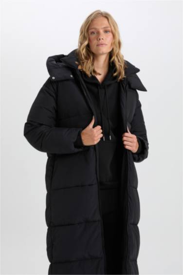 бас киімді Пальто