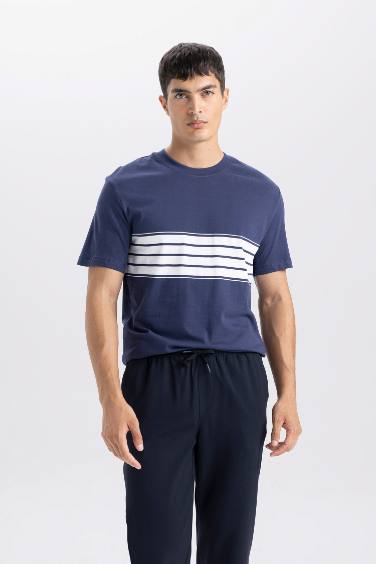 T-shirt en coton à col rond et coupe régulière