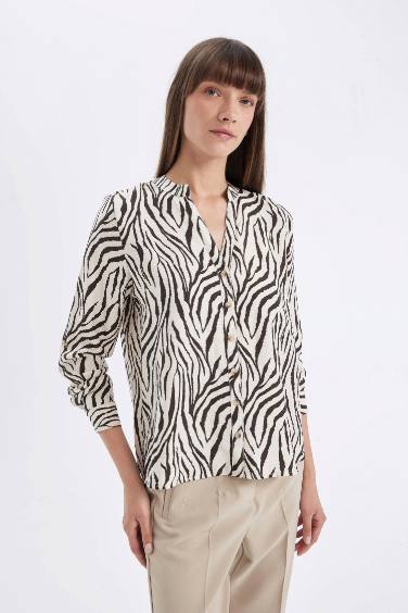 Regular Fit Apaş Yaka Desenli Katlamalı Kol Detaylı Düğmeli Uzun Kollu Gömlek