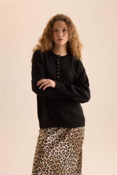 Oversize Geniş Kalıp Düğmeli Yaka Triko Kazak