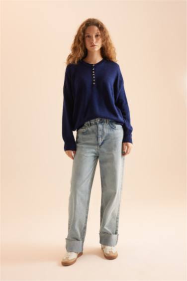 Oversize Geniş Kalıp Düğmeli Yaka Triko Kazak