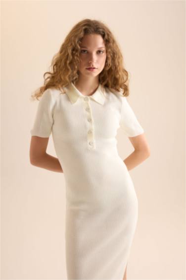 Fitted Polo Yaka Kısa Kollu Yırtmaçlı Midi Triko Elbise