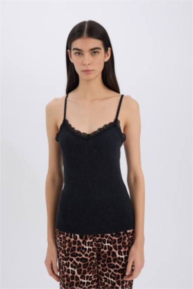 فانيلة اسود صوف سادة بحمالات من Fall in Love