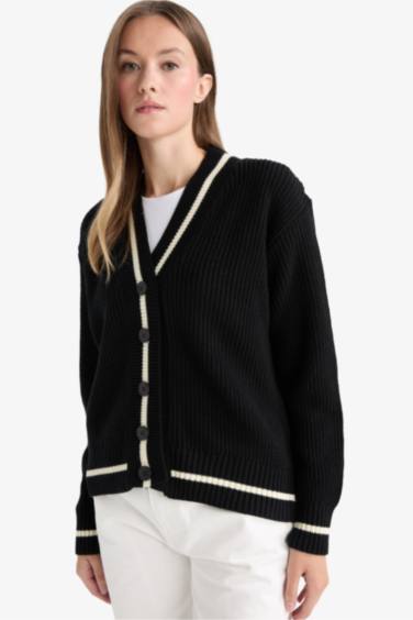 Regular Fit V-Neck Cardigan