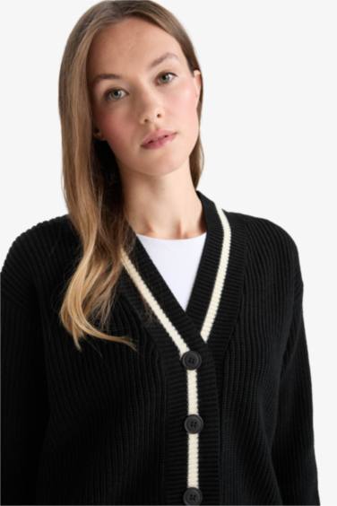 Regular Fit V-Neck Cardigan