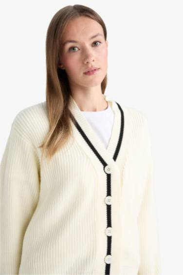 Regular Fit V-Neck Cardigan