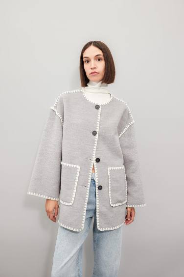 Relax Fit Cepli Düğmeli Çoban Dikişli Kaşe Mont