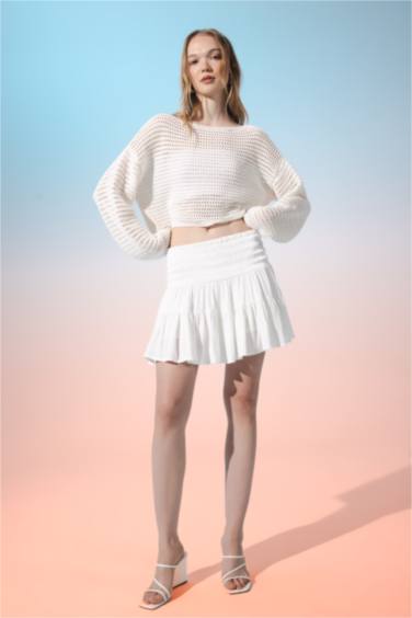 بلوفر تريكو قصة عادية برقبة مستديرة