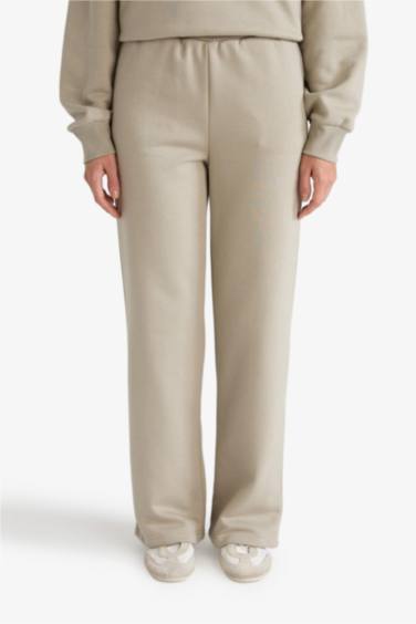 Straight Fit Basic Thick Sweatshirt Fabric Trousers