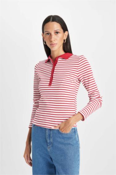 Кофта приталенного кроя в полоску