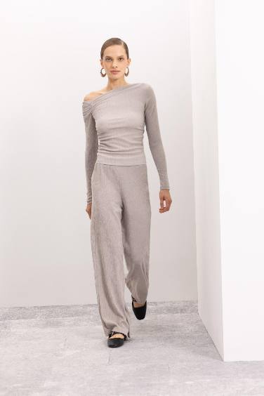 Wide Leg Crepe Trousers
