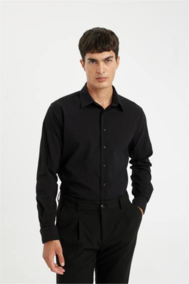 Рубашка приталенного кроя с длинным рукавом