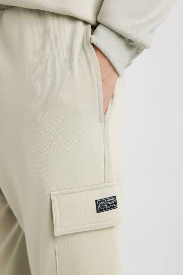 Regular Fit With Cargo Pocket Trousers