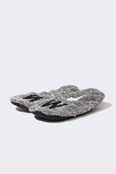 Man Flat Sole Plush Home Slippers