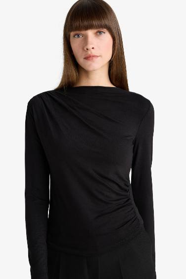 Slim Fit Boat Neck Long Sleeve Blouse