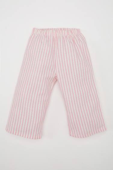 من التويل برقبة بأزرار من قطعتين