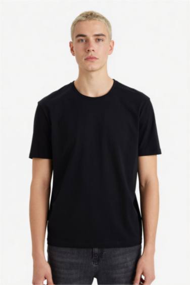 Футболка с коротким рукавом, прямого кроя, из плотной ткани с круглым вырезом