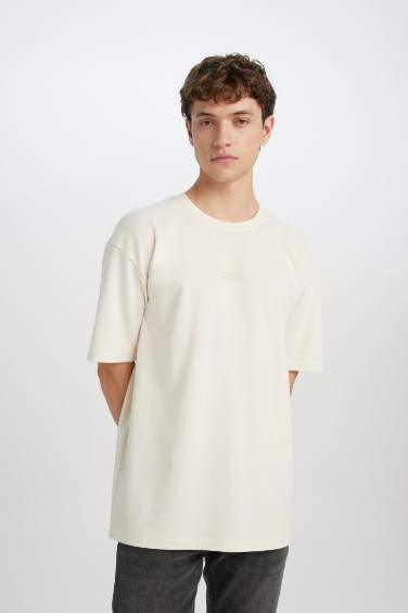 Boxy Fit Crew Neck Printed Short Sleeve T-Shirt