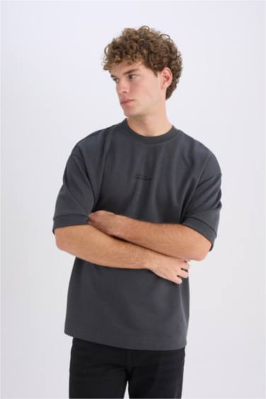 Loose Fit Crew Neck Printed Short Sleeve T-Shirt