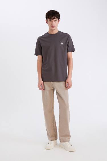 T-shirt en coton imprimé au dos à col rond et manches courtes