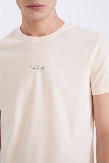 تيشيرت نص ردن سليم فيت بياخة مستديرة