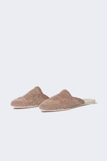 Woman Flat Sole Slip On Slippers