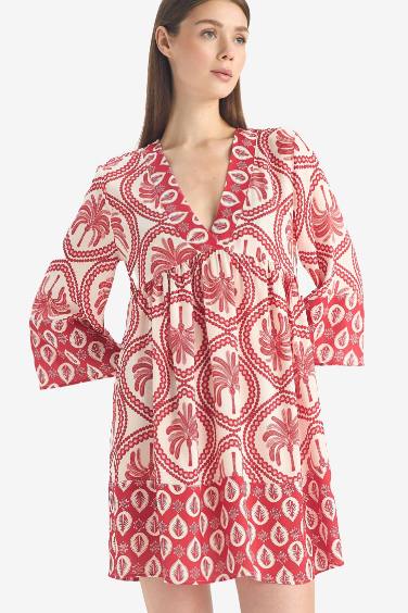 فستان بحر قصة عادية من Fall in Love