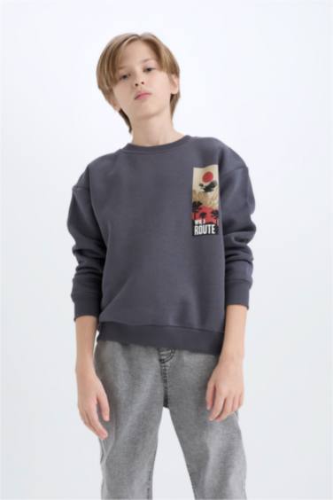 Boy Oversize Fit Crew Neck Printed Sweatshirt