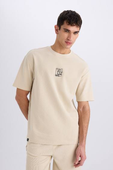 Boxy Fit Crew Neck Printed Short Sleeve T-Shirt