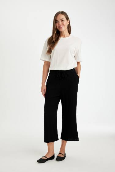 Regular Fit Crinkle Viscose Crop Fit Capri