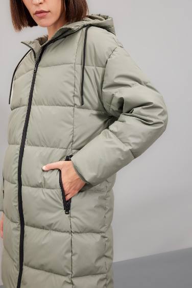 Regular Fit Hooded Zippered Long Puffer Jacket