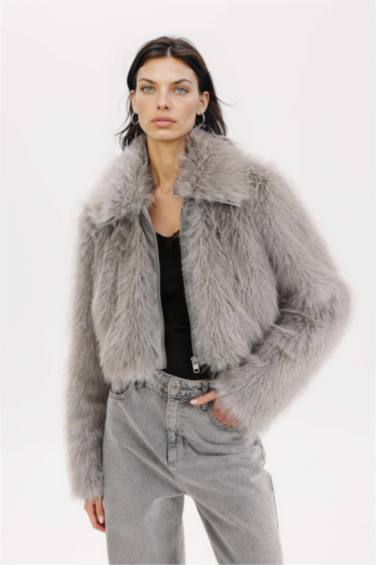 Regular Fit Cepli Fermuarlı Kısa Suni Kürk Ceket Mont